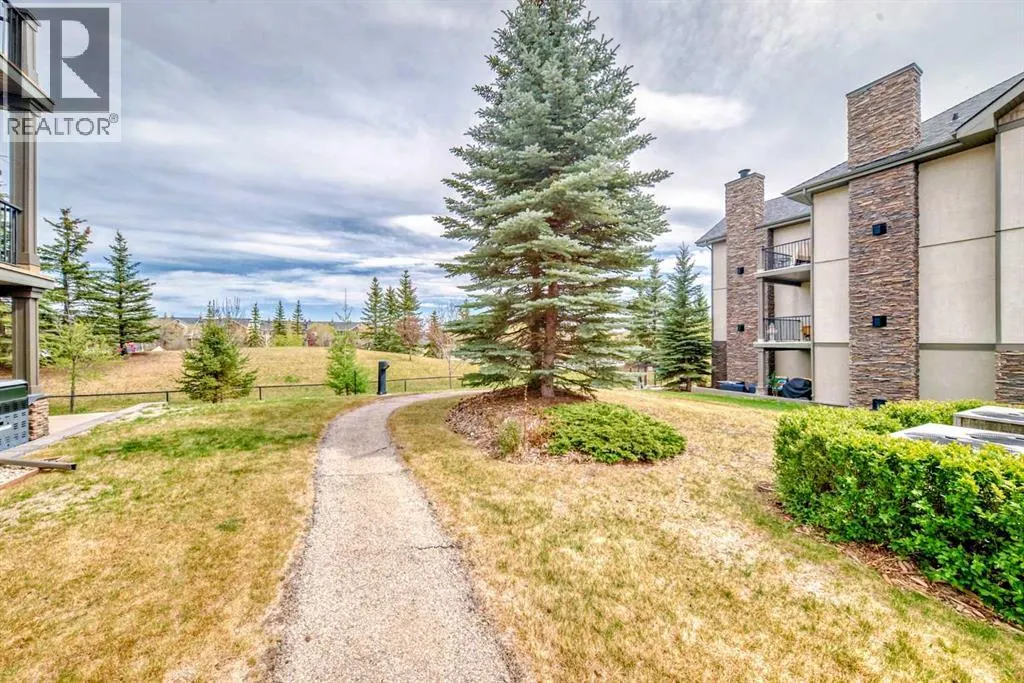 208, 25 Prestwick Drive SE