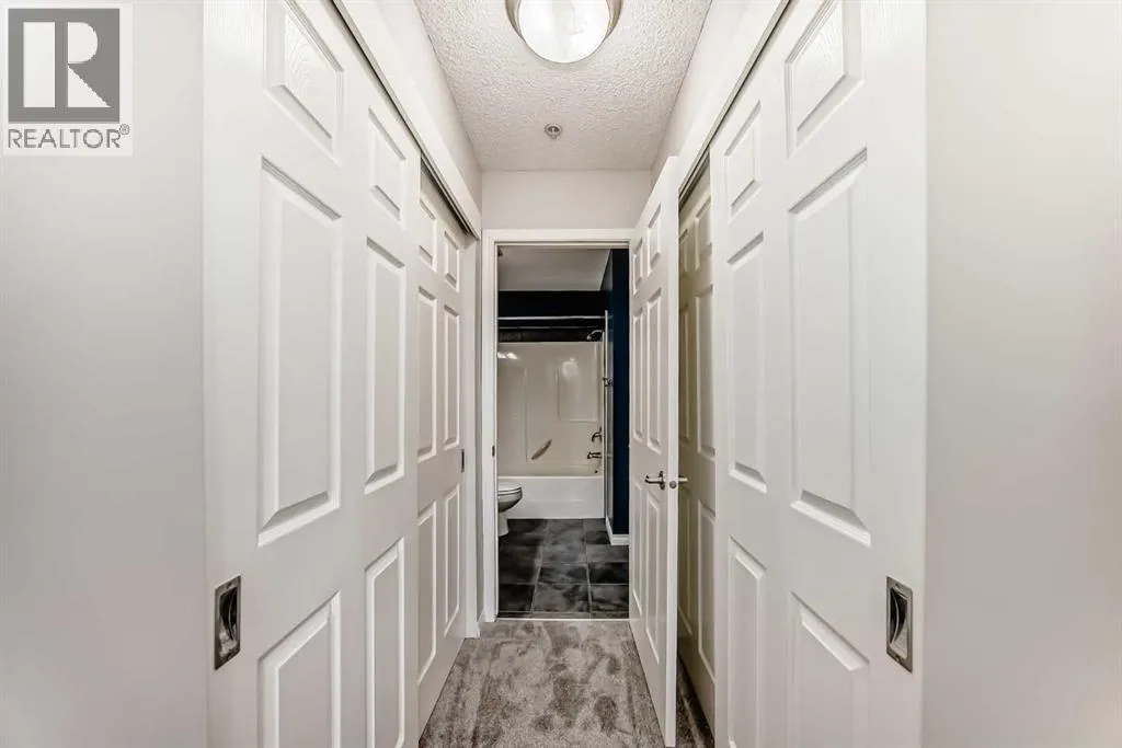 208, 25 Prestwick Drive SE