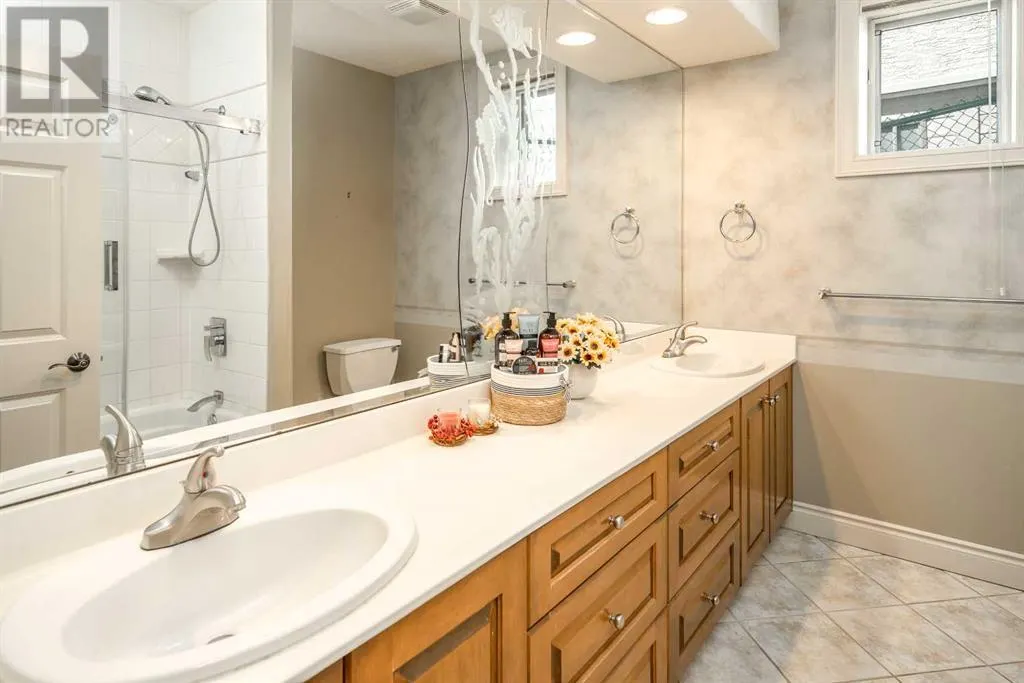 120 Gleneagles Landing