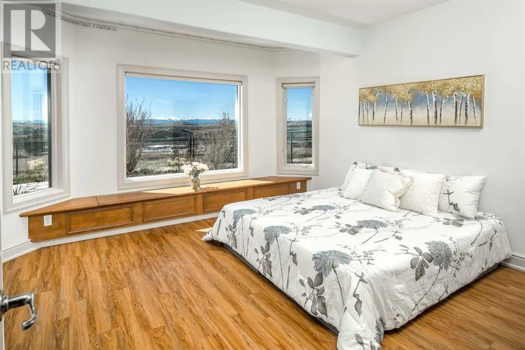 120 Gleneagles Landing
