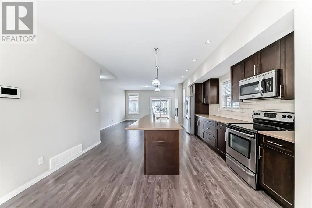 1001, 280 Williamstown Close NW
