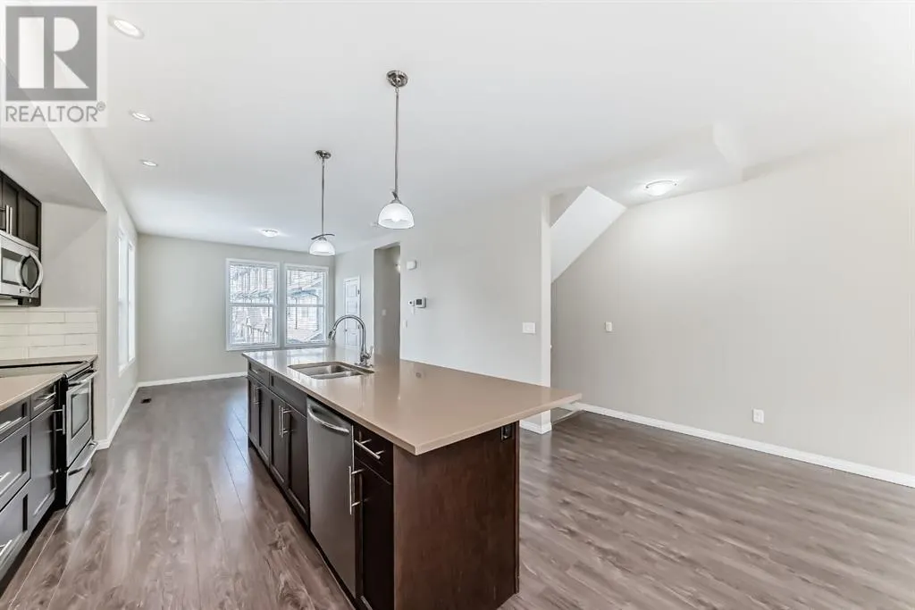 1001, 280 Williamstown Close NW