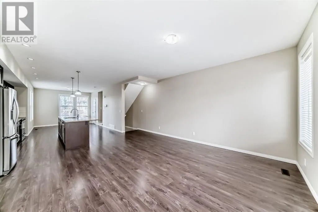 1001, 280 Williamstown Close NW