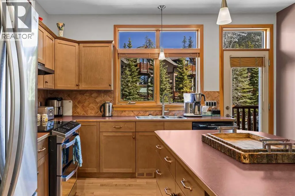 14, 137 Wapiti Close