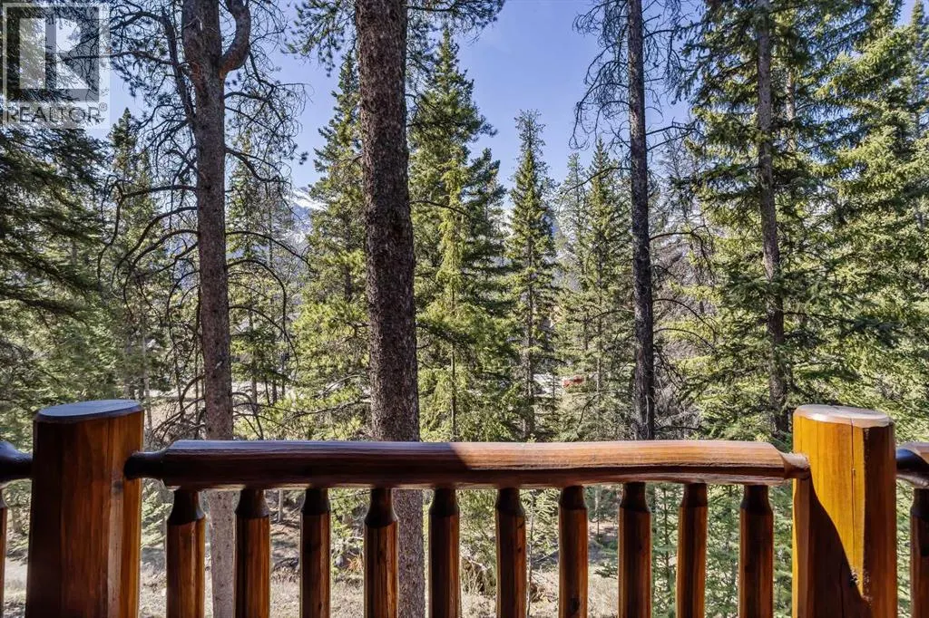 14, 137 Wapiti Close