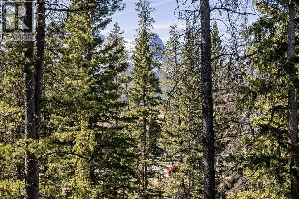 14, 137 Wapiti Close