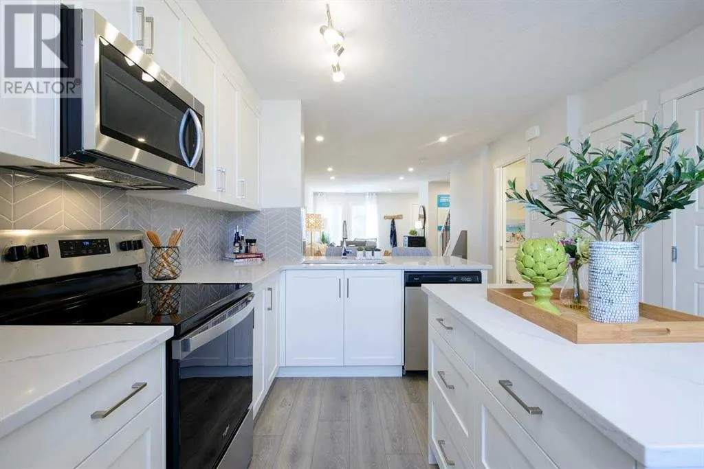 706, 135 Mahogany Parade SE