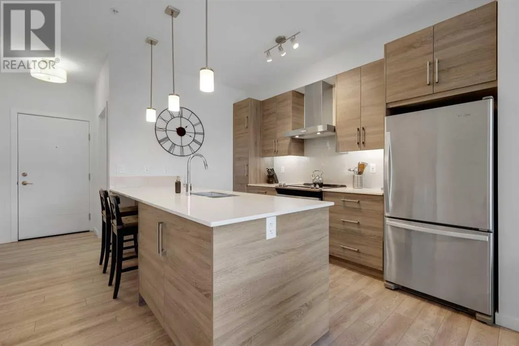 503, 122 Mahogany Centre SE