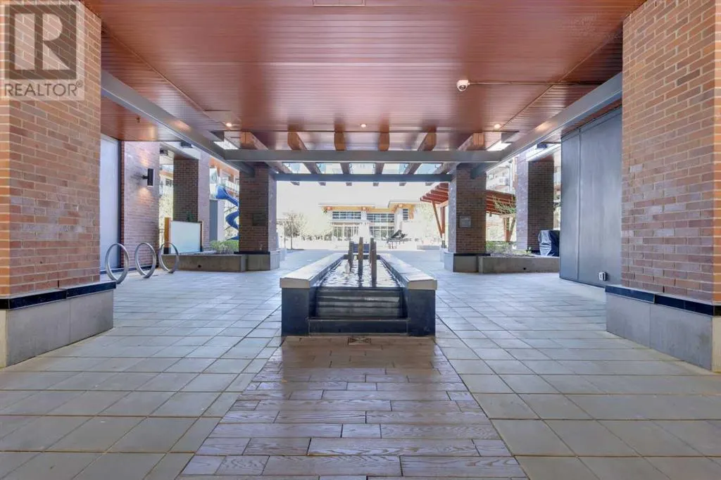 503, 122 Mahogany Centre SE