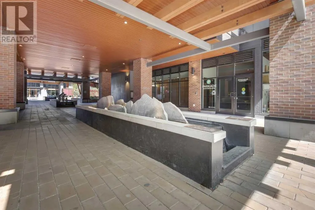 503, 122 Mahogany Centre SE
