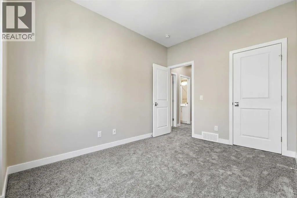 641 Mahogany Road SE