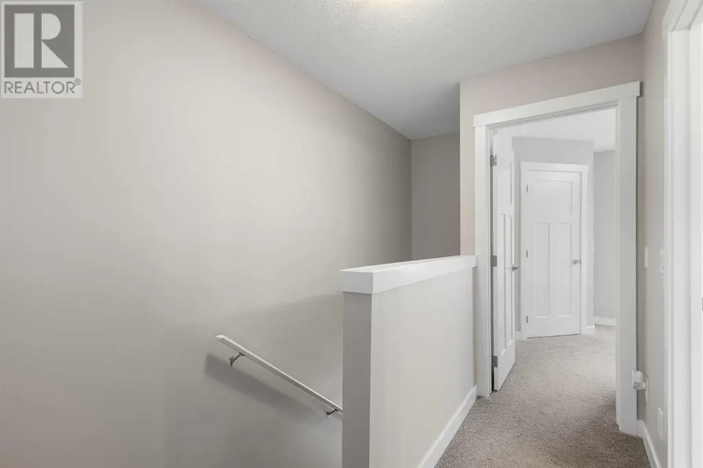 144 Livingston Common NE