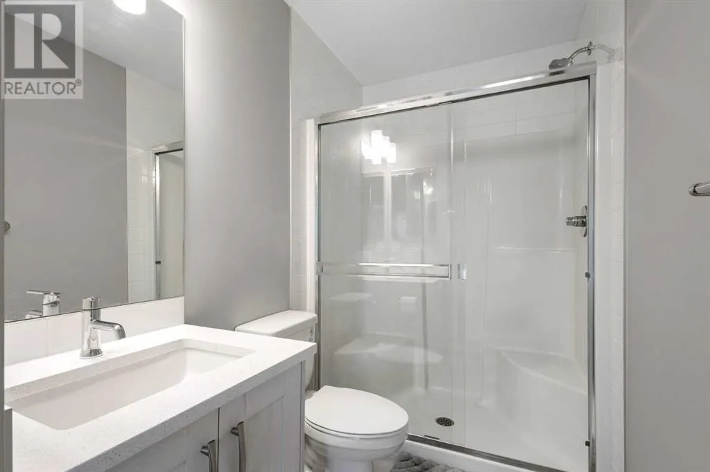 144 Livingston Common NE