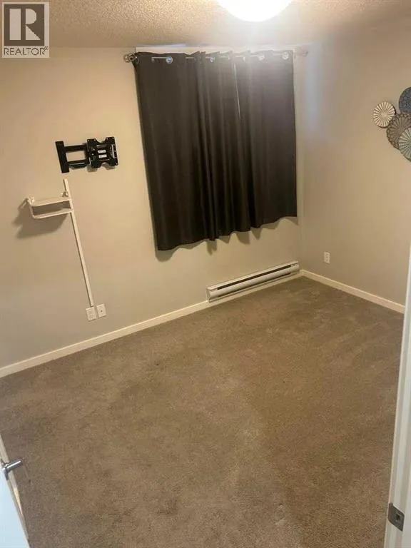 19456, 37 St  SE