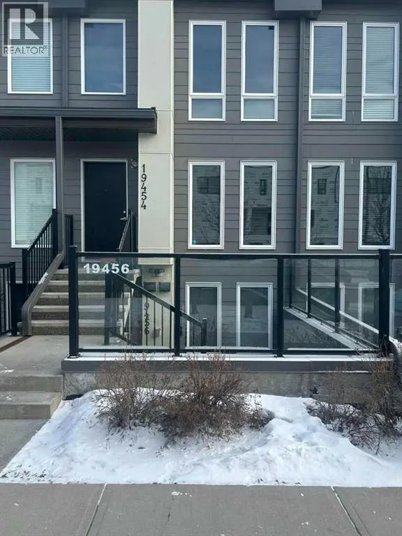 19456, 37 St  SE
