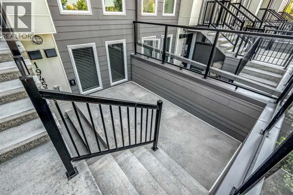 19456, 37 St  SE