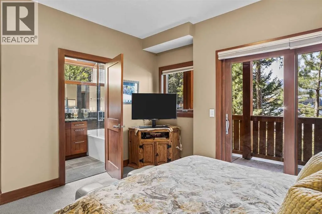 601, 3000J Stewart Creek Drive