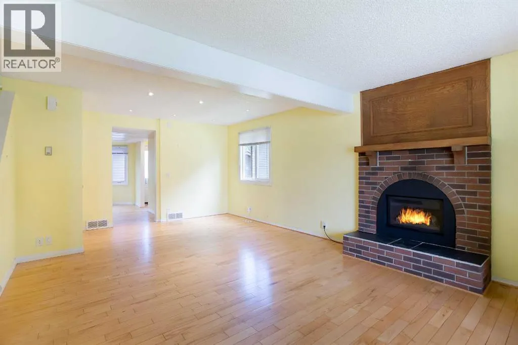 12 Rivervalley Drive SE