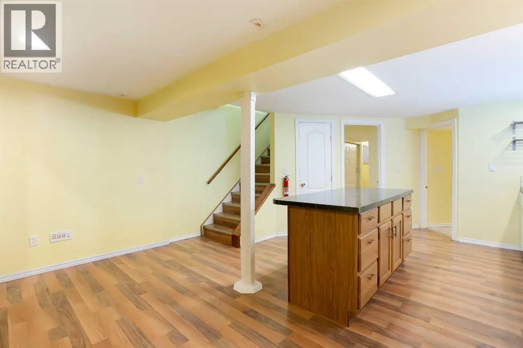 12 Rivervalley Drive SE
