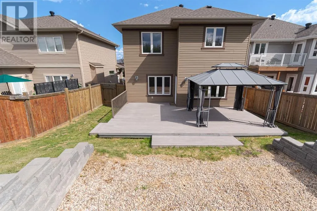 200 Diamondstone Ridge