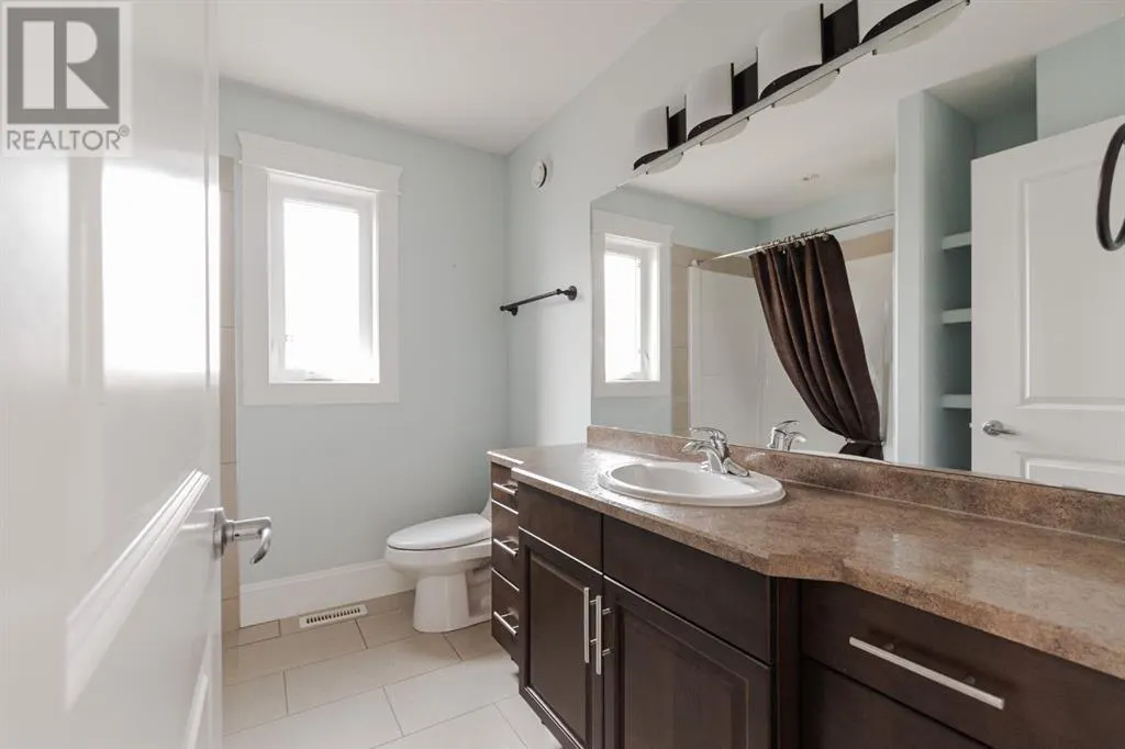 200 Diamondstone Ridge
