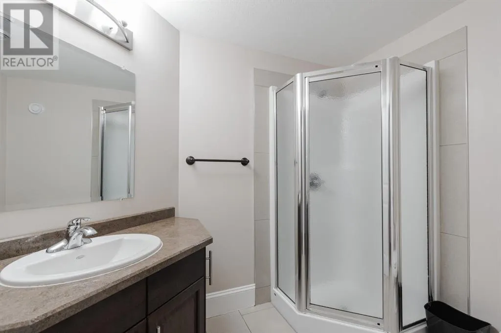 200 Diamondstone Ridge