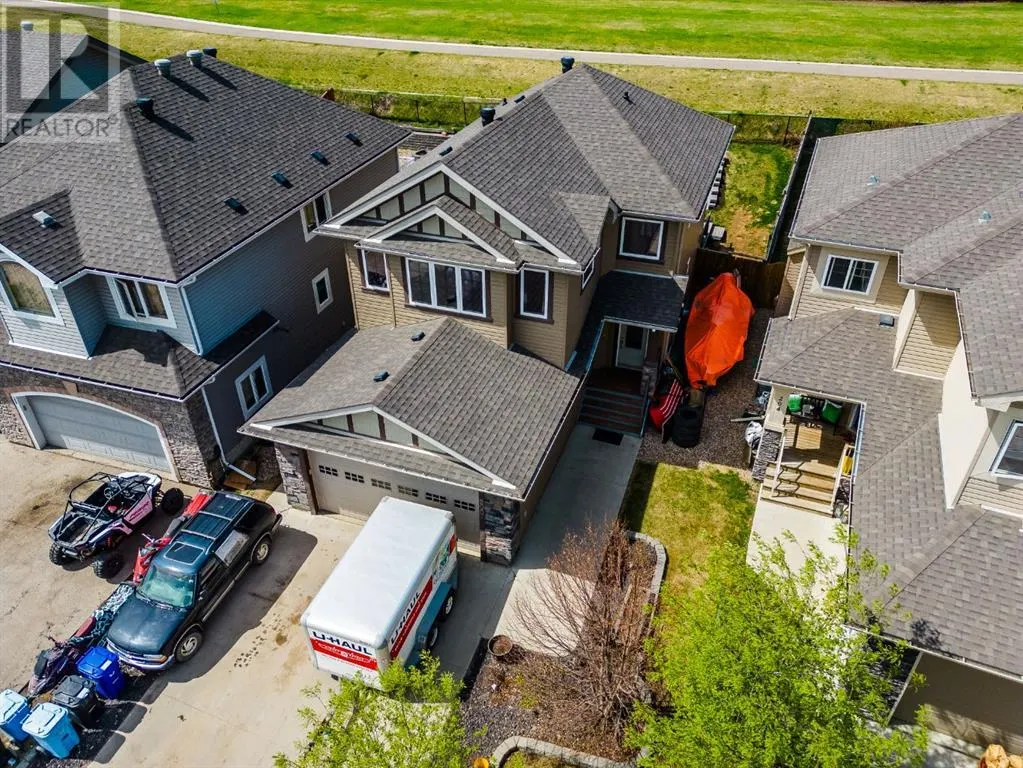 200 Diamondstone Ridge