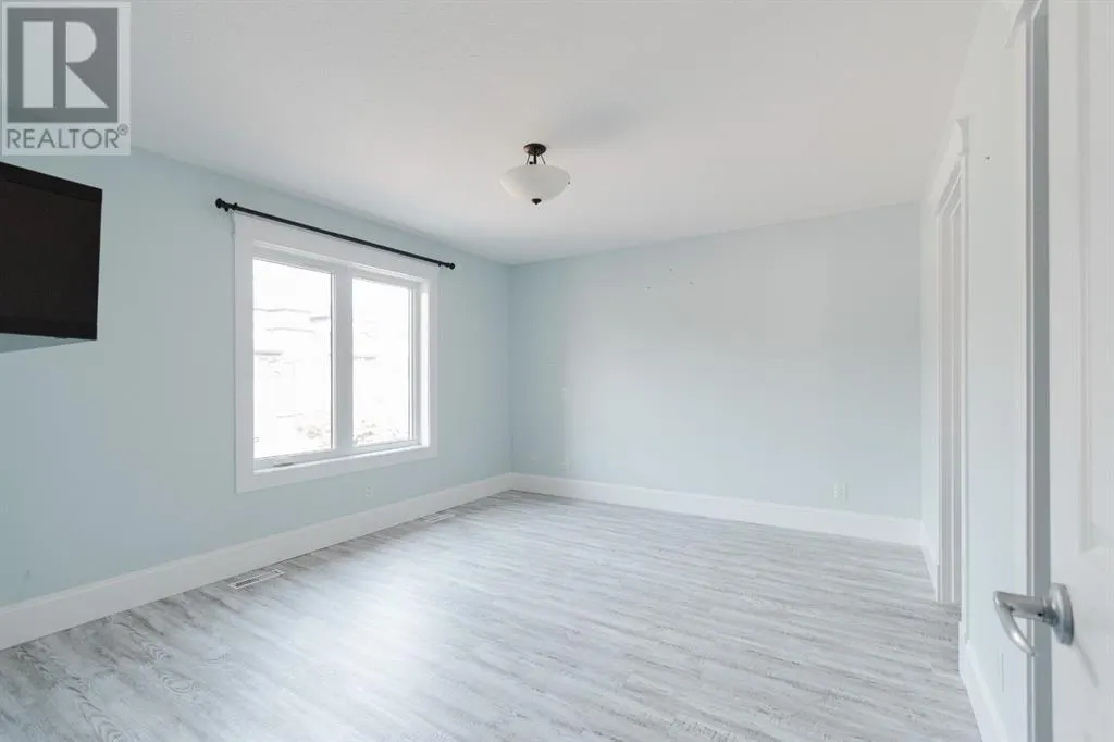 200 Diamondstone Ridge