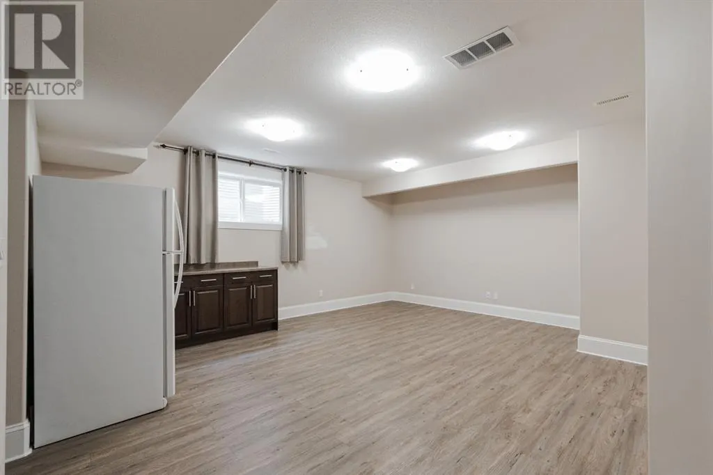 200 Diamondstone Ridge