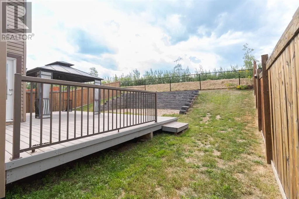 200 Diamondstone Ridge