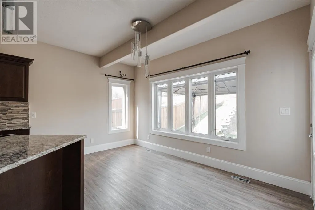 200 Diamondstone Ridge