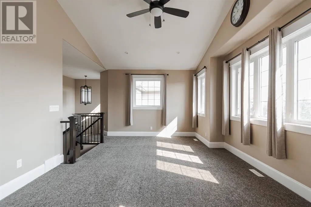 200 Diamondstone Ridge