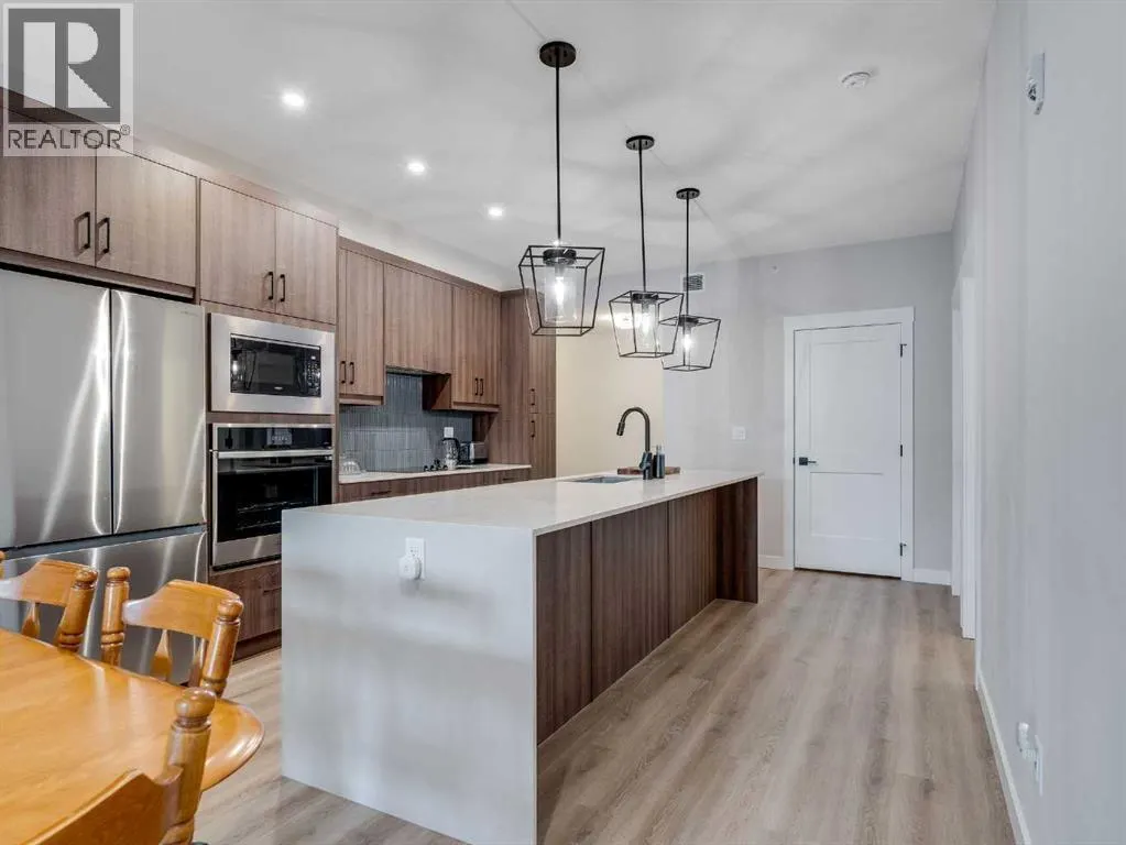 1412, 200 Seton Circle SE
