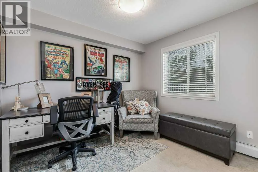 110, 304 Cranberry Park SE
