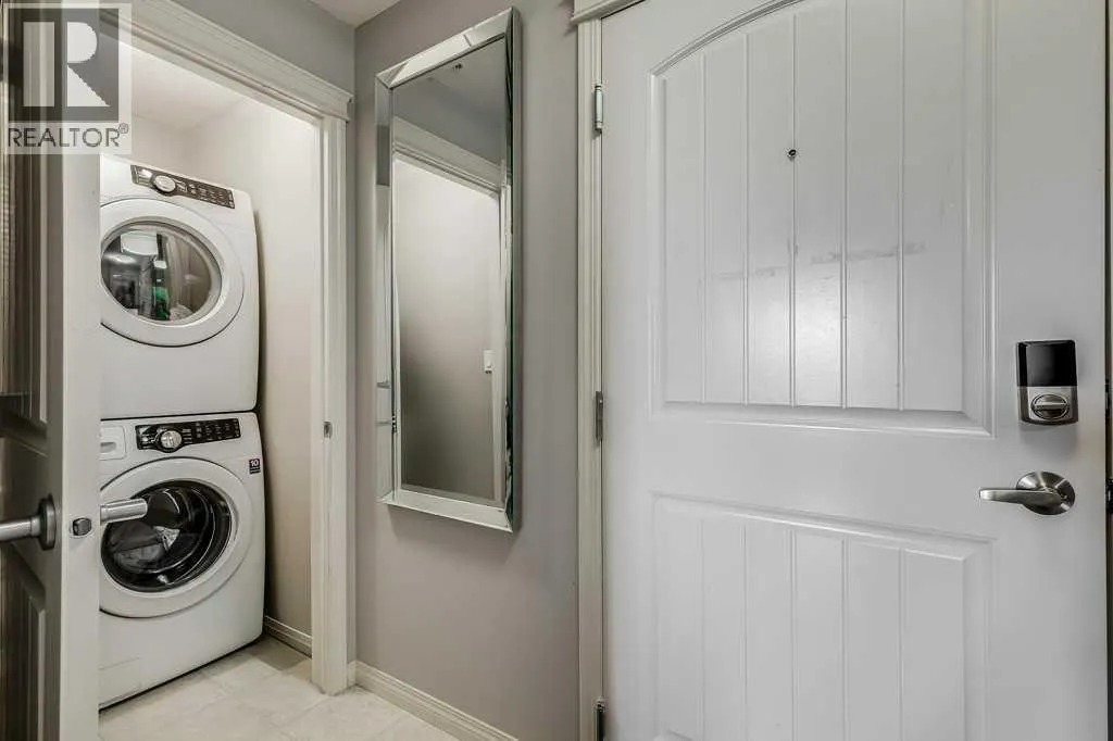 110, 304 Cranberry Park SE