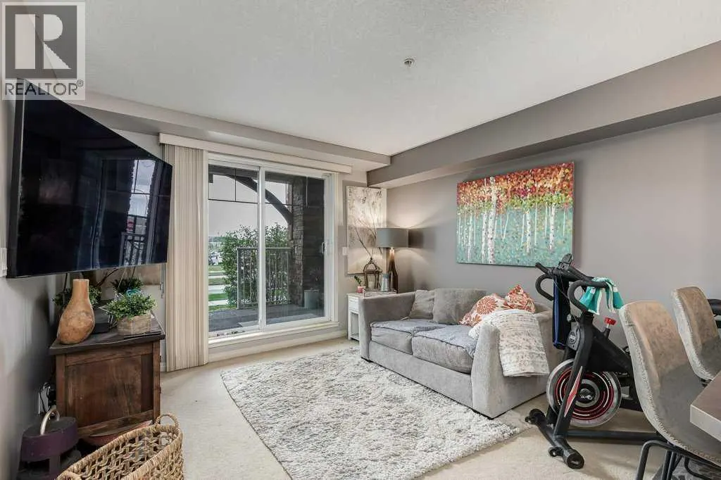 110, 304 Cranberry Park SE
