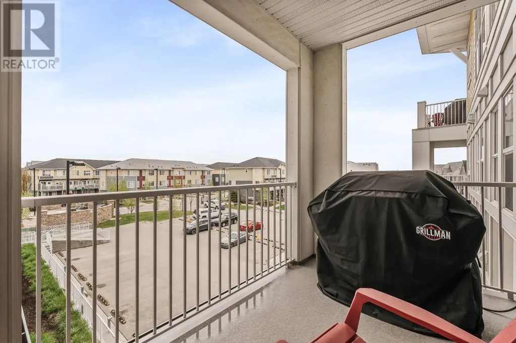 305, 402 Marquis Lane SE