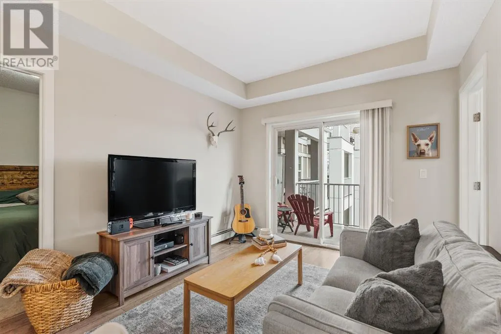 305, 402 Marquis Lane SE