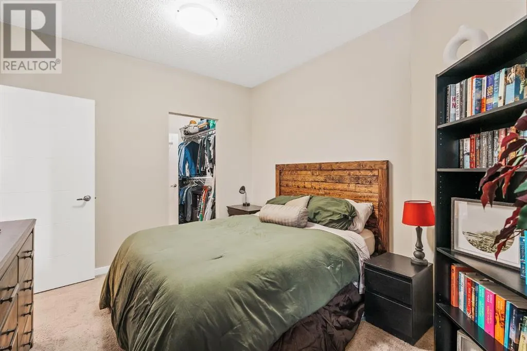 305, 402 Marquis Lane SE