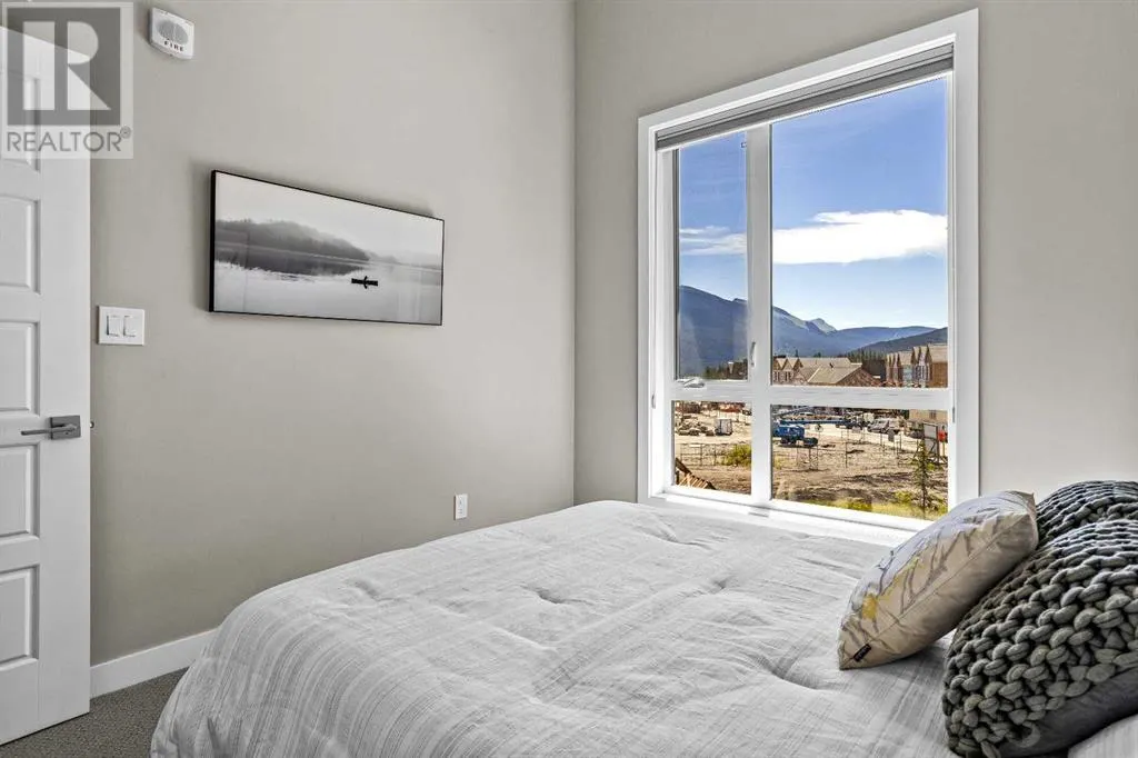 316, 106 Stewart Creek Rise