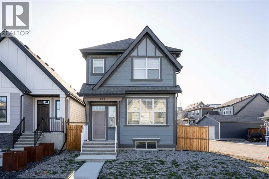249 Masters Avenue SE
