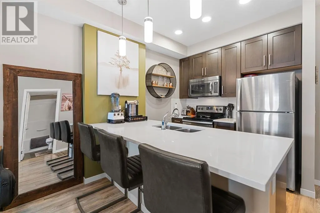 213, 10 Mahogany Mews SE