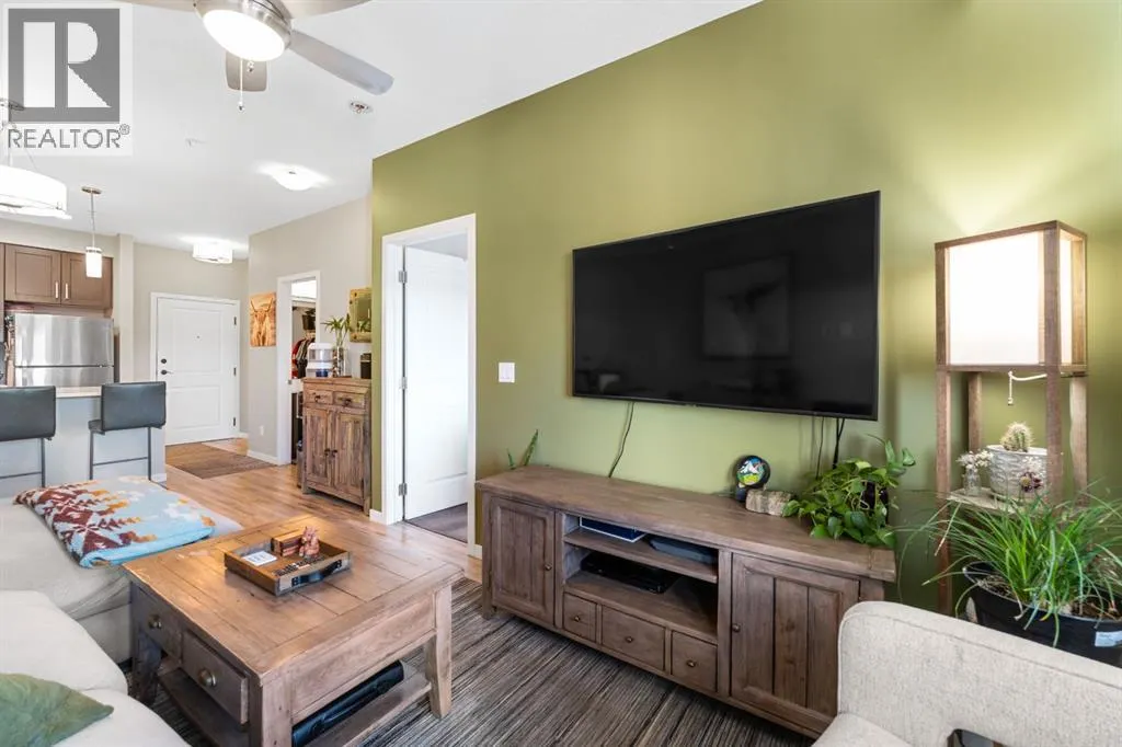 213, 10 Mahogany Mews SE