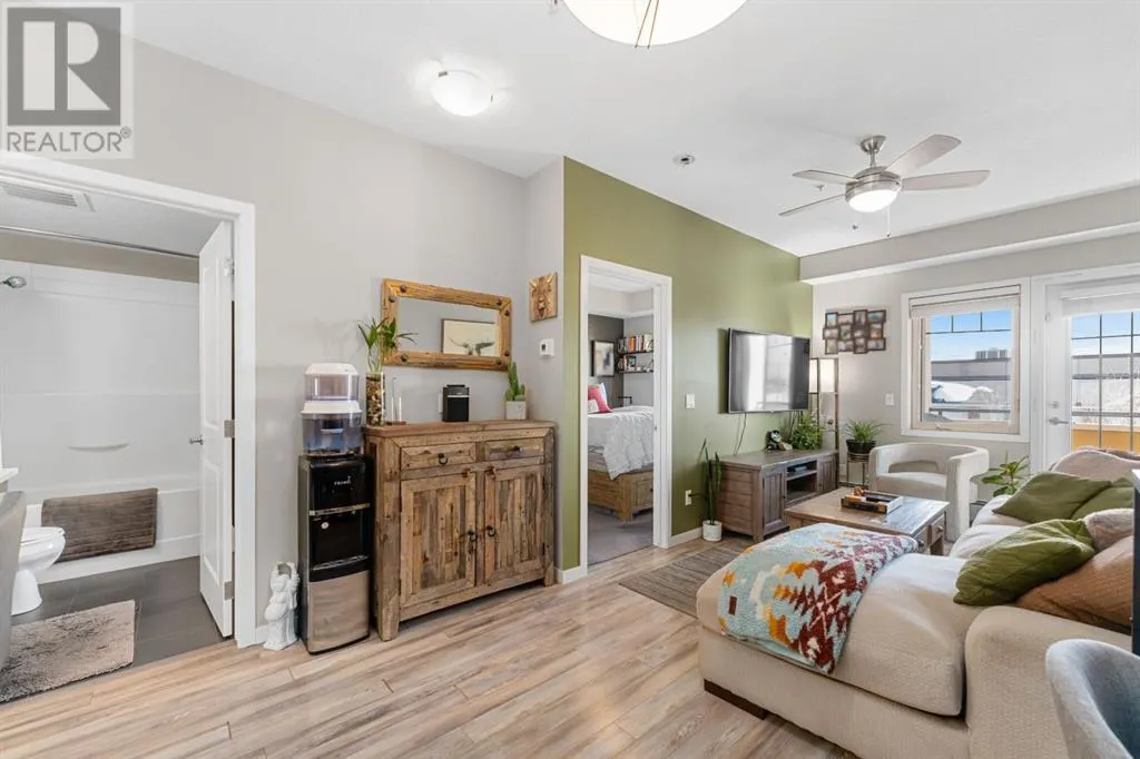 213, 10 Mahogany Mews SE