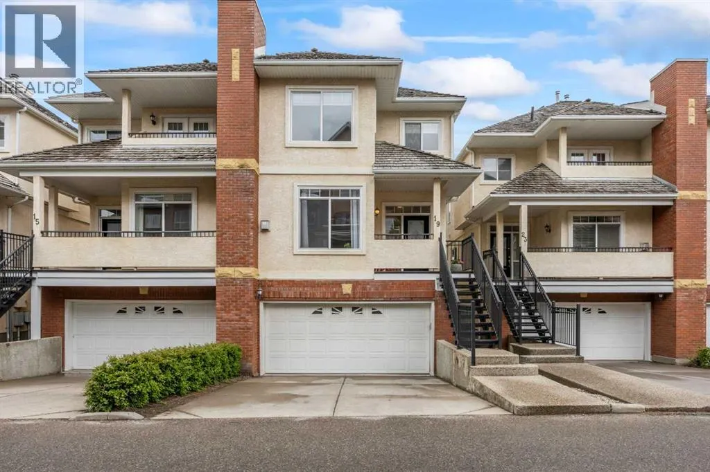 19 Sierra Morena Landing SW