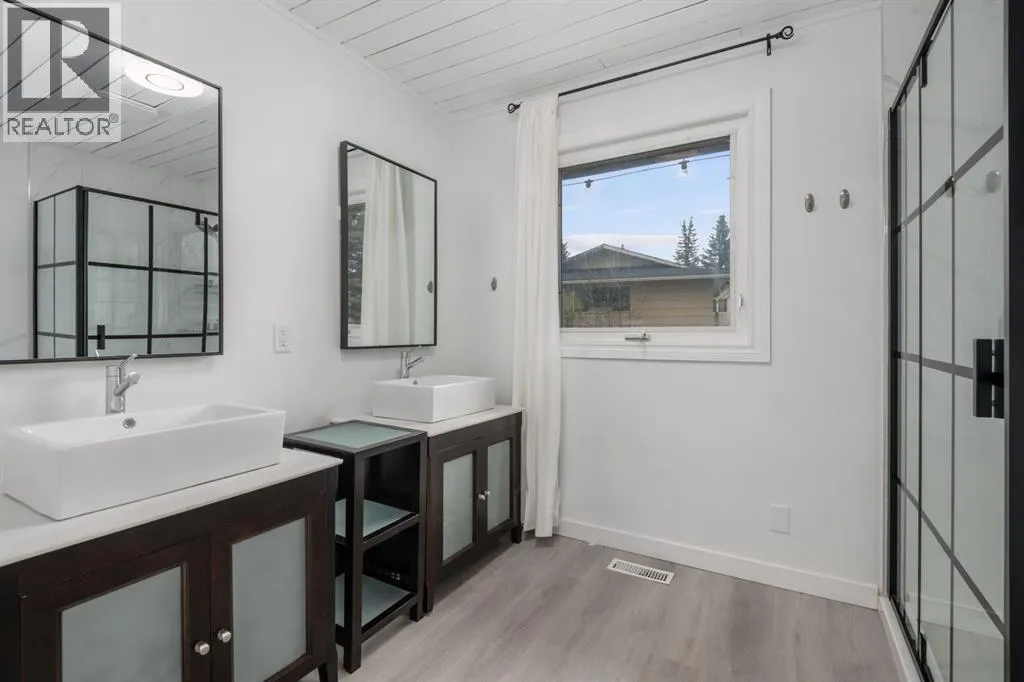 113 Thorson Crescent