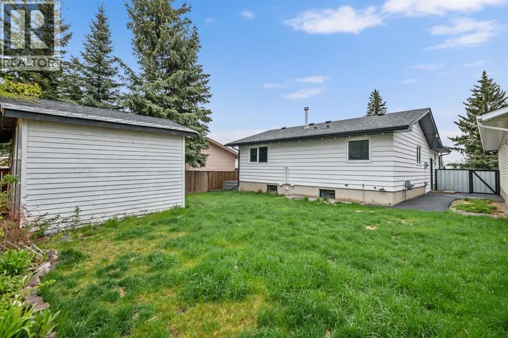 113 Thorson Crescent