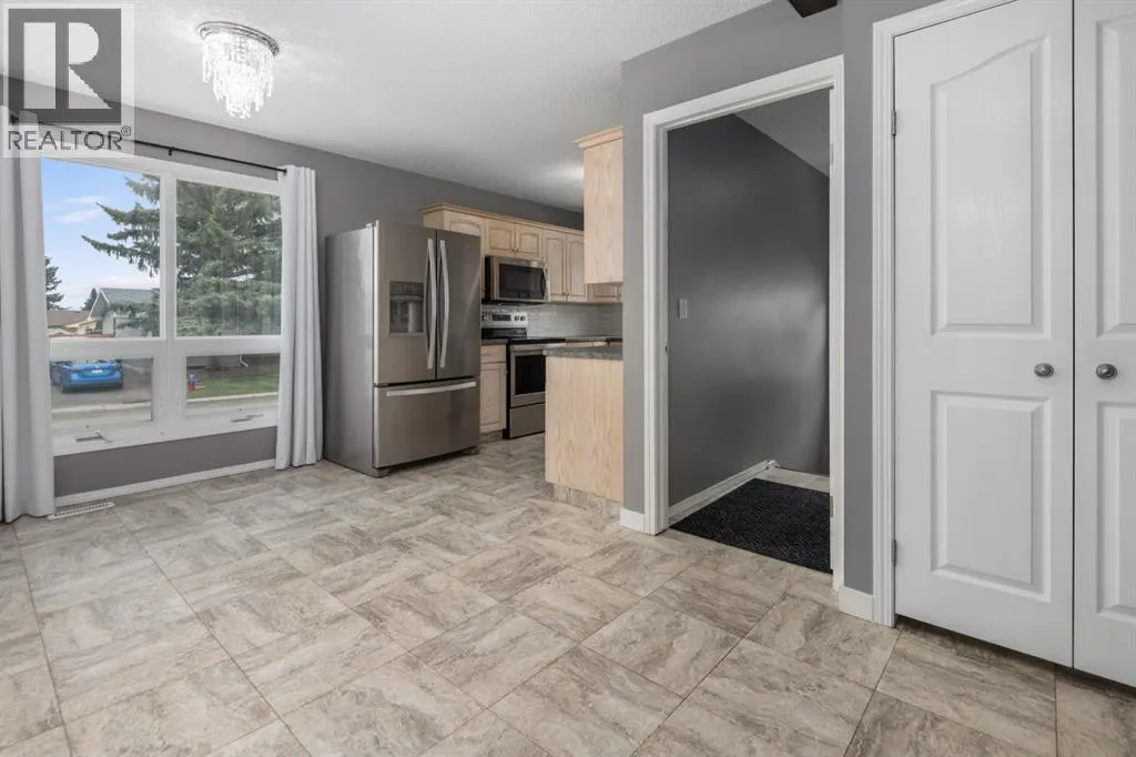 113 Thorson Crescent