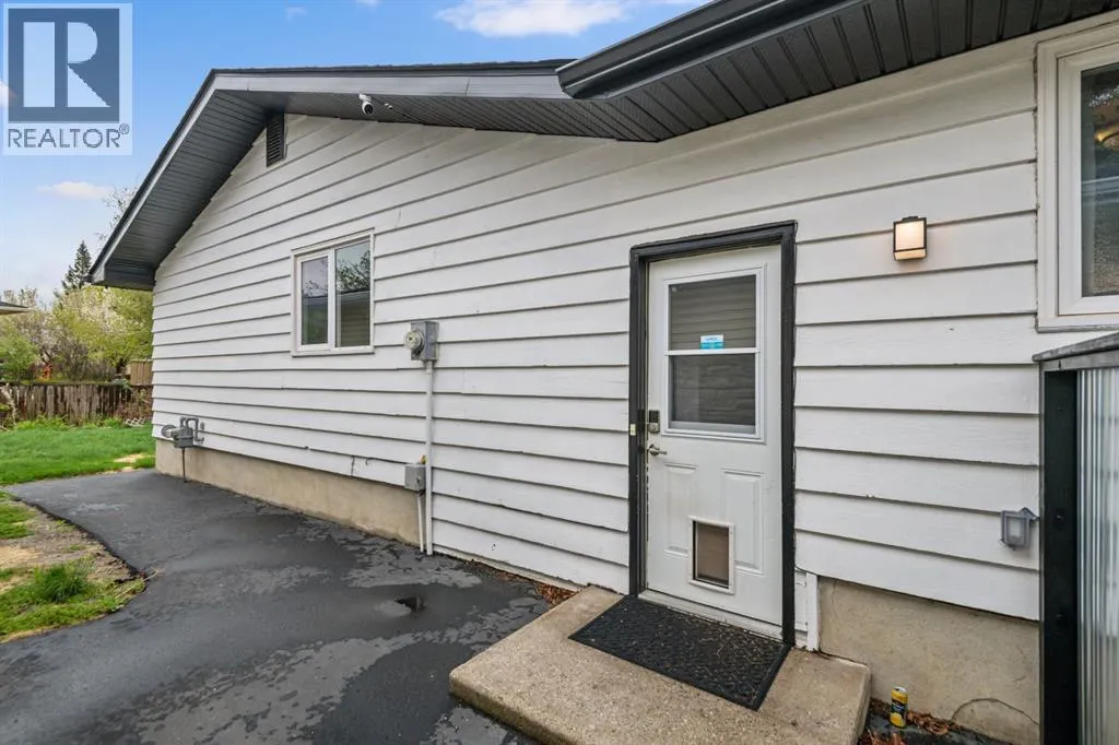 113 Thorson Crescent