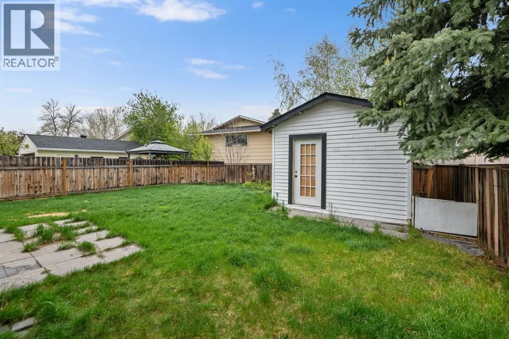 113 Thorson Crescent